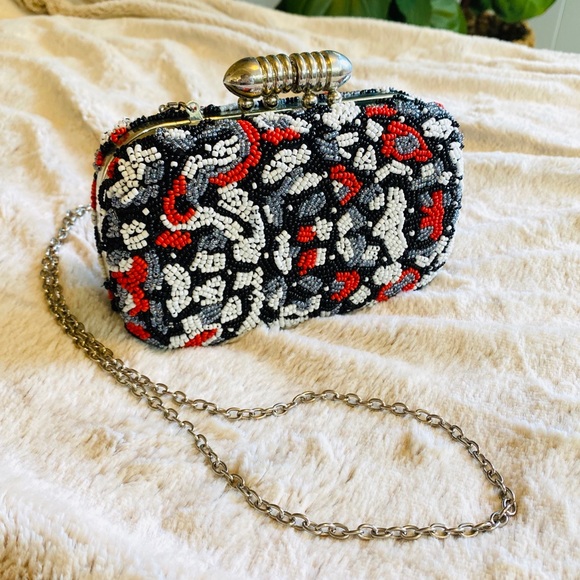 Anthropologie Handbags - 🧲 Anthropologie La Regale beaded clutch purse